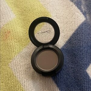 MAC Cosmetics Eyeshadow in Soft Brown